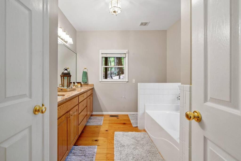 Cozy Bear Getaway Villa Marble Hill Bagian luar foto